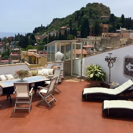 Maison D'Art Casa Arico Taormina Bed & Breakfast